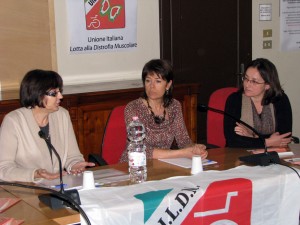 Al centro, Antonella Pini al lancio dell'iniziativa