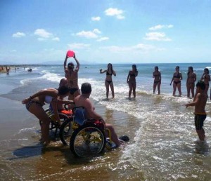 Un'immagine delle precedenti edizioni di Mare Senza Barriere 